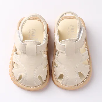 Verano Lindo Bebé Zapatos de las Niñas de Bebé de Primera Caminantes Sonido Fresco de los Niños Zapatos de Fondo Suave de la PU de Goma Hueco Niño Zapatos para Recién nacido