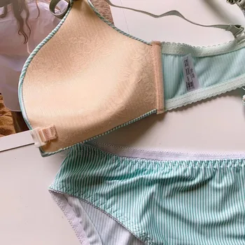 Nueva moda Perfecta Sujetadores Para Mujer Push Up de Lencería de Alambre Libre Sujetador Sexy Corpiño de Rayas Sujetador Femenino de lencería y Ropa interior
