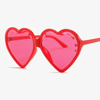 Corazón rojo en forma de gafas de sol de la nueva moda de gran vintage gafas de sol de las mujeres de plástico marco de corazón gafas de sol de lujo diseñador de tonos