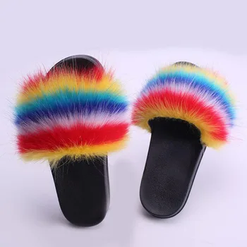 2020 de las nuevas Mujeres de antideslizante de PVC palabra de moda, zapatillas de casa de imitación de piel de zorro de verano de las señoras de las nuevas zapatillas de felpa