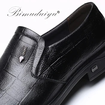 BIMUDUIYU de Cuero Genuino Zapatos de los Hombres Slip Negro/Marrón Zapatos Oxford Business Casual Zapatos Mocasines Transpirable Pisos Zapatos de los Hombres