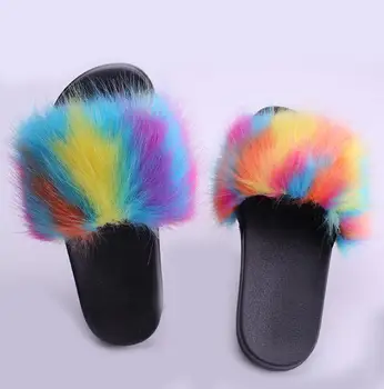 2020 de las nuevas Mujeres de antideslizante de PVC palabra de moda, zapatillas de casa de imitación de piel de zorro de verano de las señoras de las nuevas zapatillas de felpa