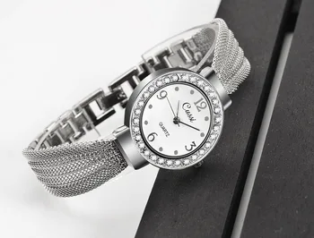 2020 Nuevas Casual De La Marca De Lujo Cussi Las Mujeres Visten Los Relojes De Pulsera Clásico Brazalete De Diamantes De Imitación De Cuarzo Reloj De Oro Rosa Reloj Atmos