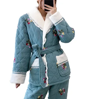 Señoras' acolchado franela pijamas de franela de tres capas de acolchado engrosamiento de invierno pijama de franela de alto grado de bordado casa de desgaste